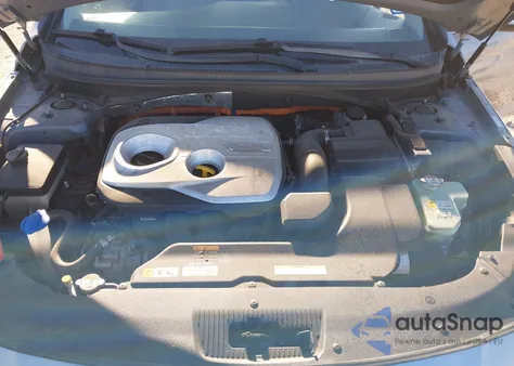 2016 Hyundai Sonata Hybrid Se from USA, damaged, VIN KMHE24L18GA011808